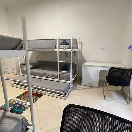 Apartment 2 Bed In Heart Of St Julians - 5min From Seafront *