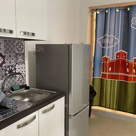 2 Bed In Heart Of St Julians - 5min From Seafront Apartment