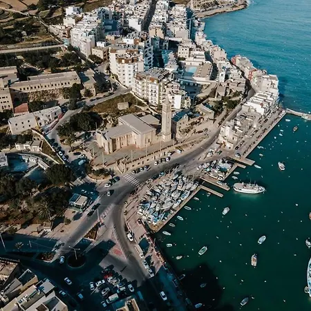 2 Bed In Heart Of St Julians - 5min From Seafront *