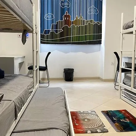 Apartment 2 Bed In Heart Of St Julians - 5min From Seafront *