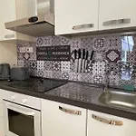 Apartment 2 Bed In Heart Of St Julians - 5min From Seafront